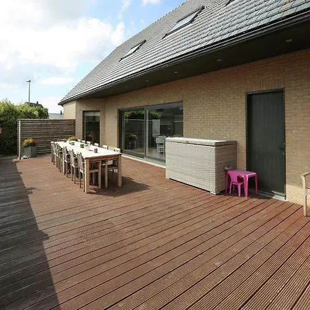 In Near The Beach, Cleaning Included * Middelkerke
