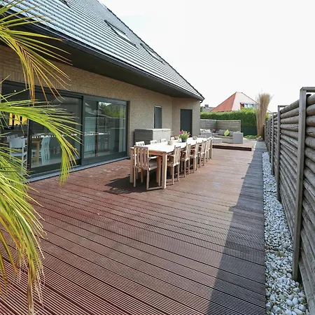 In Near The Beach, Cleaning Included * Middelkerke